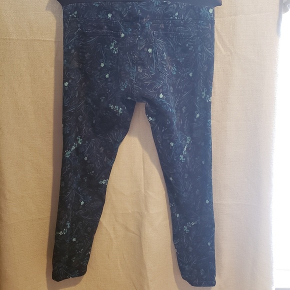 Maternity Pants Size Large - Picture 3 of 4